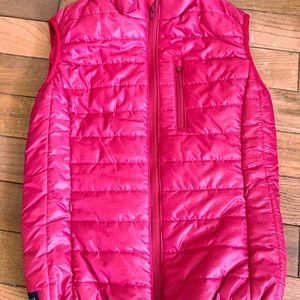 Brand new United by Blue puffer vest Red S